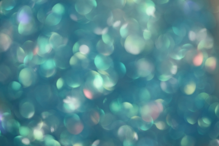 photo-1516638917191-3ee89ea39908